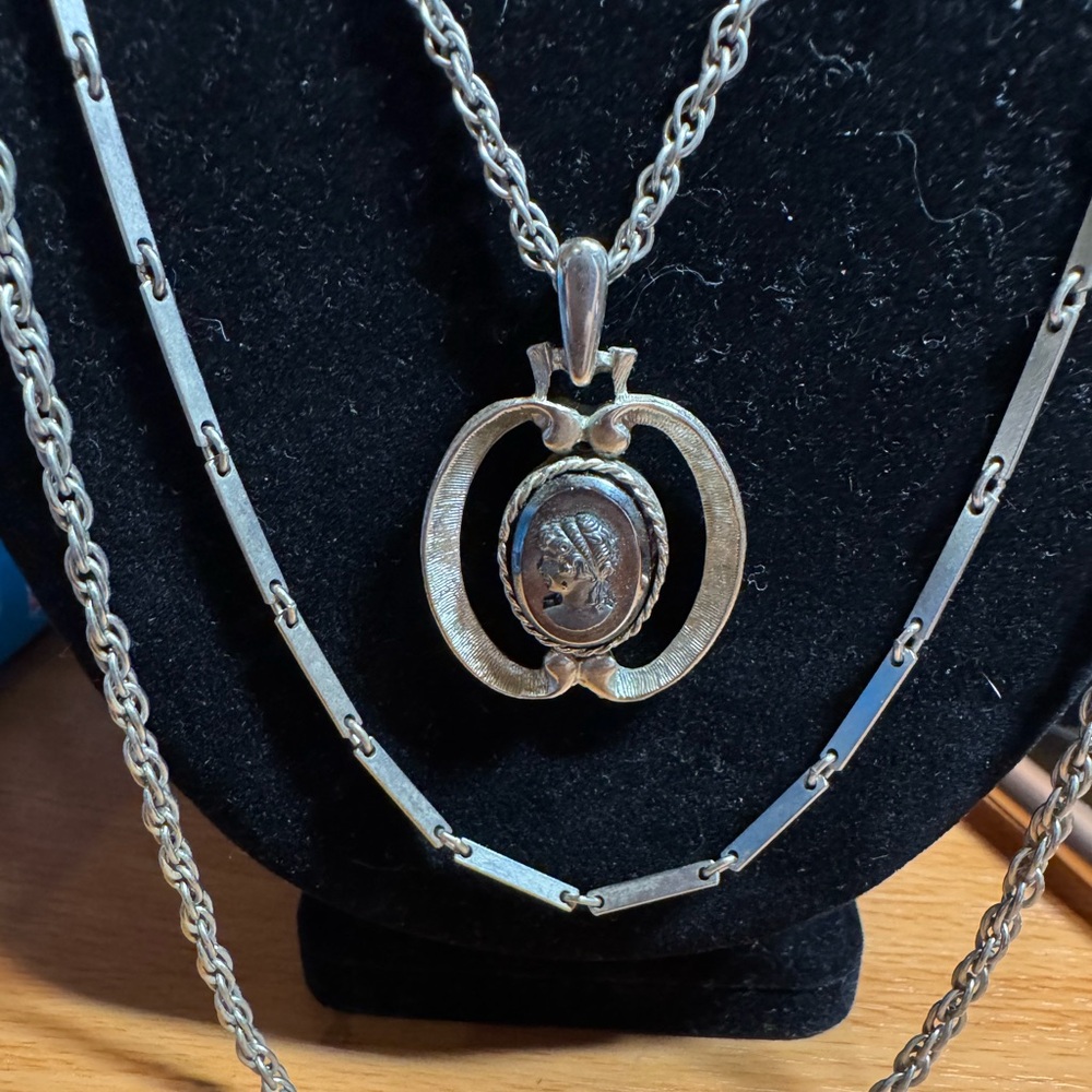 Vintage HMJ BJ Silver Toned Cameo Multi Stand Chain Silver Pendant Necklace